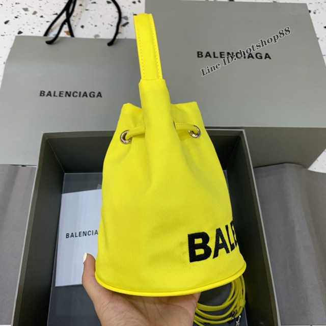 Balenciaga專櫃爆款Balen超輕水桶包 巴黎世家檸檬黃帆布手提包 fyj1498